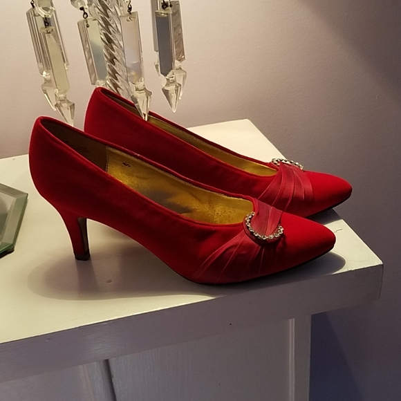 Shoes - Picture 2 of 2